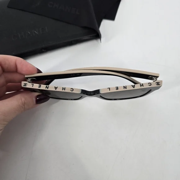 Chanel Black Grey Logo Sunglasses 5427 54 17 140mm Made in Italy - Picture 3 of 9